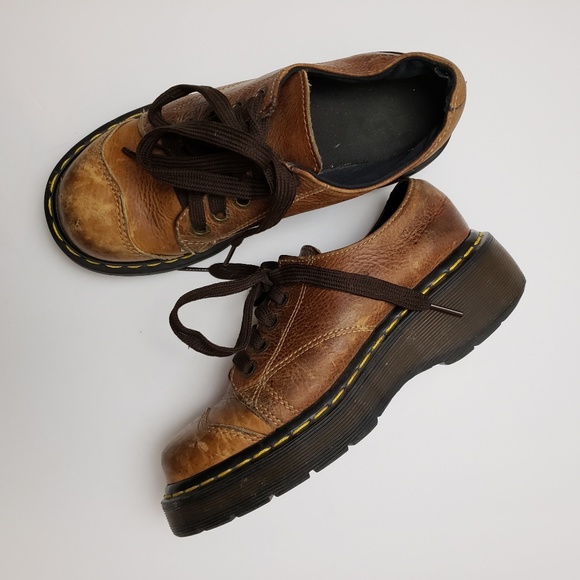 dr martens thick sole shoe